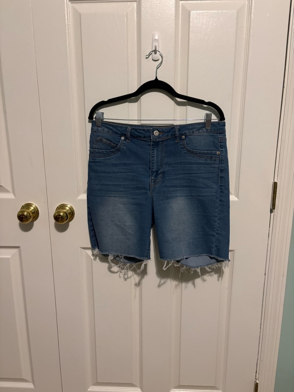 Women's Blue Denim Bermuda Shorts with Frayed Hem